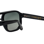 KYPERS TARO TAR002 Gafas de Sol Polarizadas vista lateral con montura negra y lentes ahumados